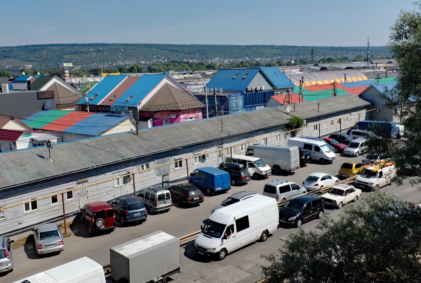 Kalinovskiy Market - Cernivci Ucraina (2019)